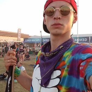 Meet your Posher, Aaron